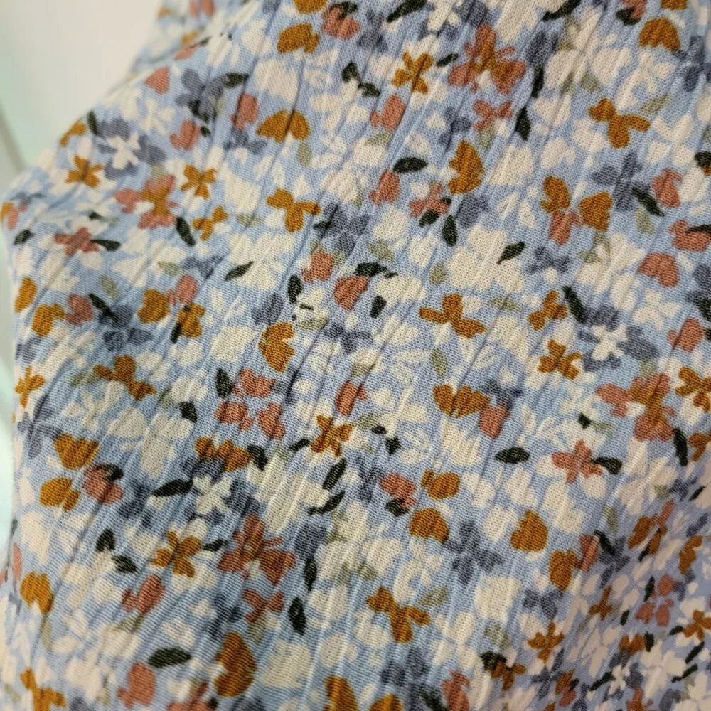 Spring dress - Picture 2 of 3